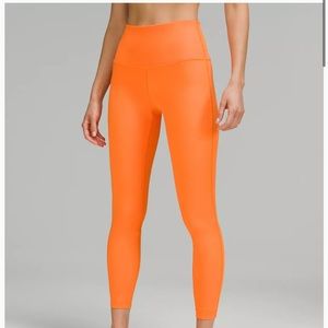 Wunder under high rise train